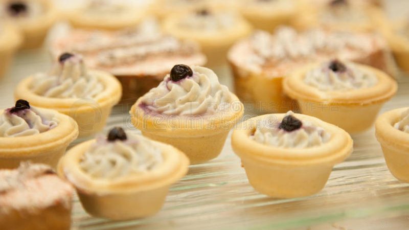 休闲食品价格之谜：一斤多少，揭秘其背后的秘密