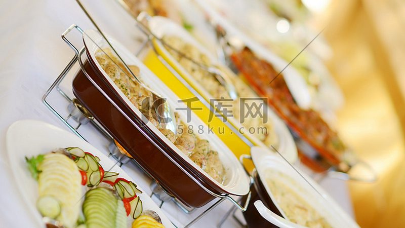 代理公司的实力是选择区域代理的关键因素之一。可以从以下几个方面了解代理实力：