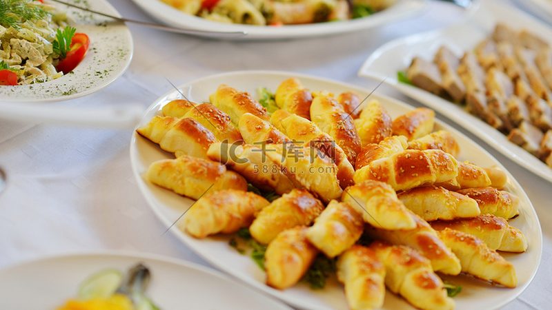 粮油配送安装服务，如何选择优质供应商？**